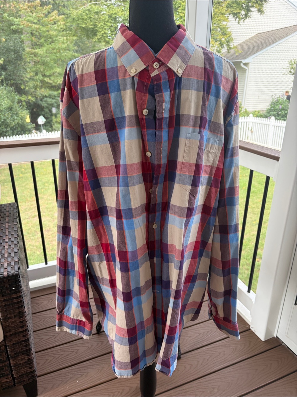 crown & ivy Plaid Button-Down Shirt in Red, Blue & Cream
